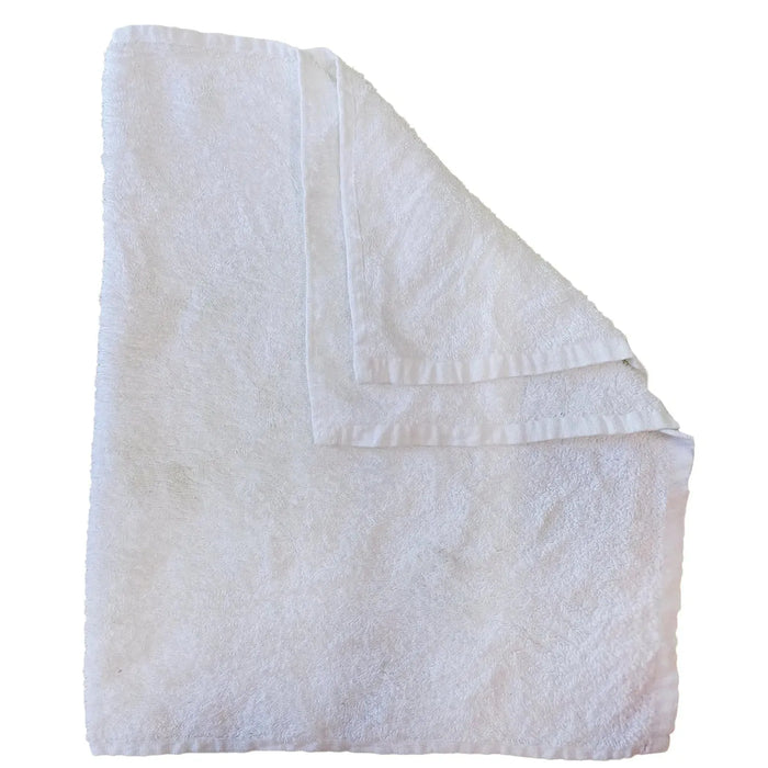 White Full Towel Size Wipers - 20" x 40" - 1000 lbs. Pallet - 40 x 25 lbs. Bags