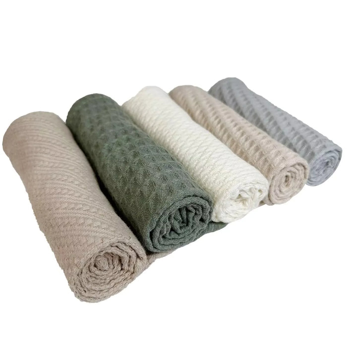 New 100% Cotton Heavy-Duty Towel Rags - 960 lbs. Pallet - 96 x 10 lbs. Bags - Wiping Hub